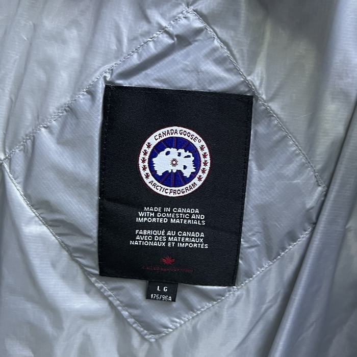 Yupoo Canada Goose puffer silver logo patch Canada Goose down jacket puffer silver badge Grey 014