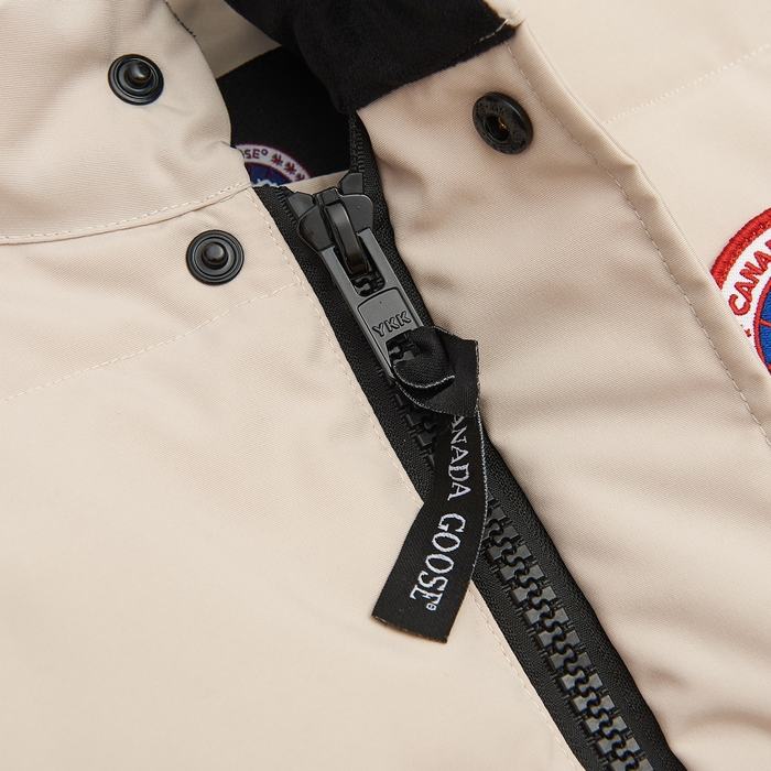 Yupoo Canada Goose puffer vest beige patch Canada Goose down jacket puffer beige patch vest Beige