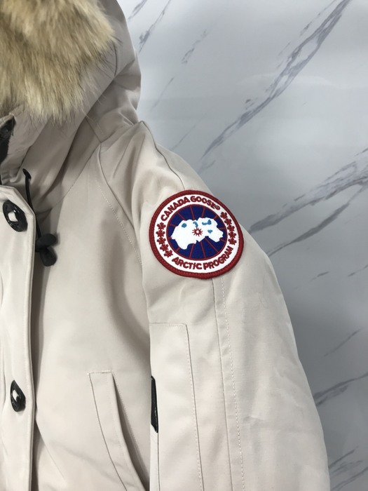 Yupoo Canada Goose puffer white fur hood Canada Goose down jacket parka beige fur hood Beige 021