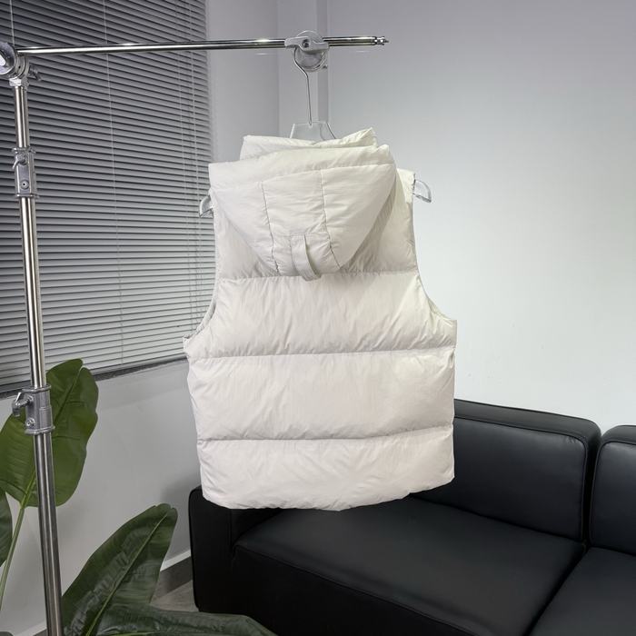 Yupoo Canada Goose puffer white hooded vest Canada Goose down jacket puffer white hooded vest White