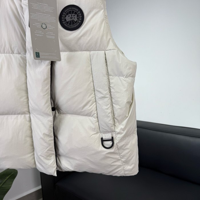 Yupoo Canada Goose puffer white hooded vest Canada Goose down jacket puffer white hooded vest White