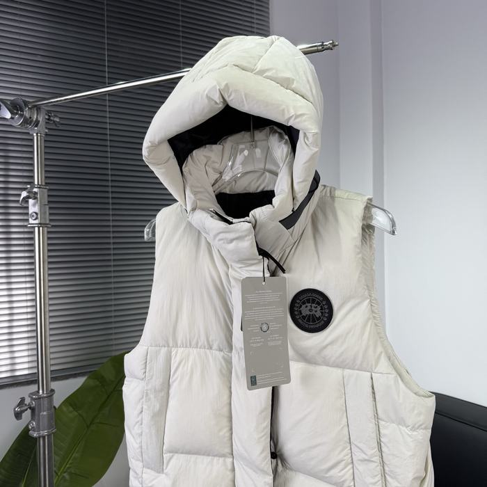 Yupoo Canada Goose puffer white hooded vest Canada Goose down jacket puffer white hooded vest White