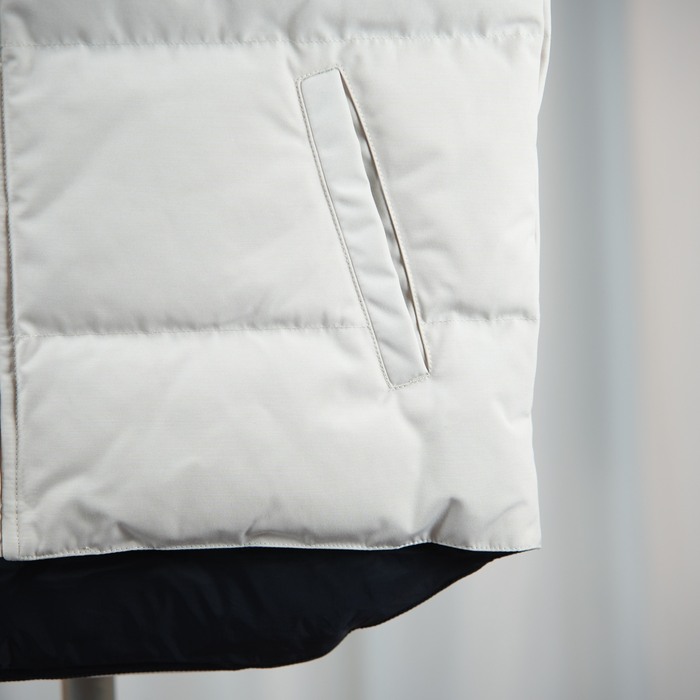 Yupoo Canada Goose puffer white sleeveless vest Canada Goose down jacket puffer vest white button White 002