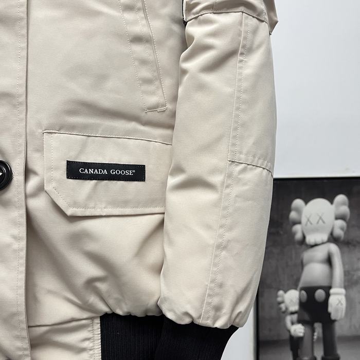 Yupoo Canada Goose puffy beige fur hood Canada Goose down jacket winter white fur hood jacket Beige 001