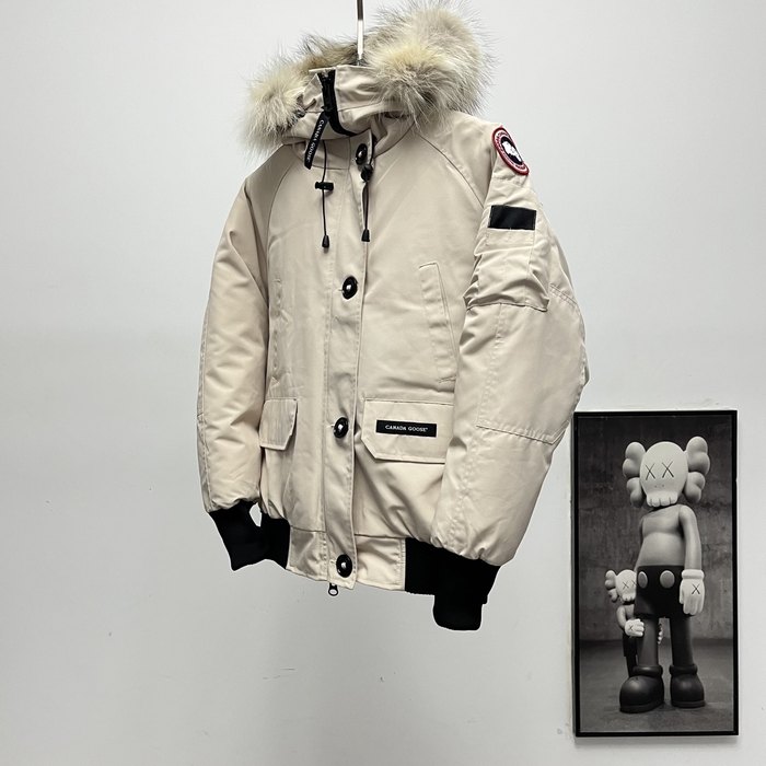 Yupoo Canada Goose puffy beige fur hood Canada Goose down jacket winter white fur hood jacket Beige 001