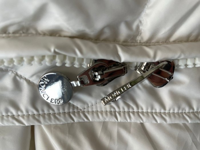 Clothing Escaut puffer jacket with fleece sleeves Beige