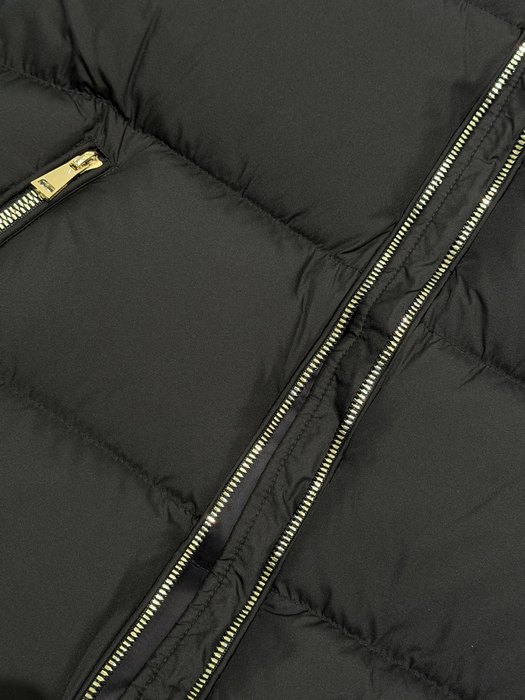 Clothing Moncler 2025 A line oversized fur collar down jacket Black