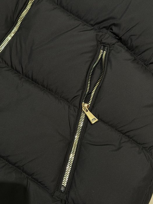 Clothing Moncler 2025 A line oversized fur collar down jacket Black