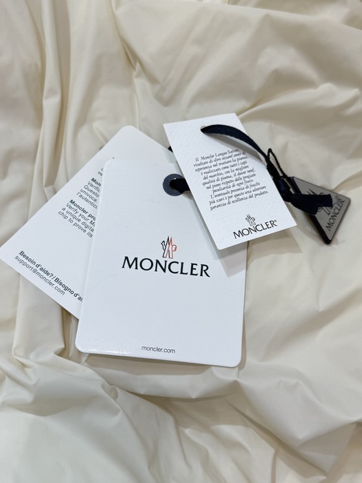 Clothing Moncler Beige 007