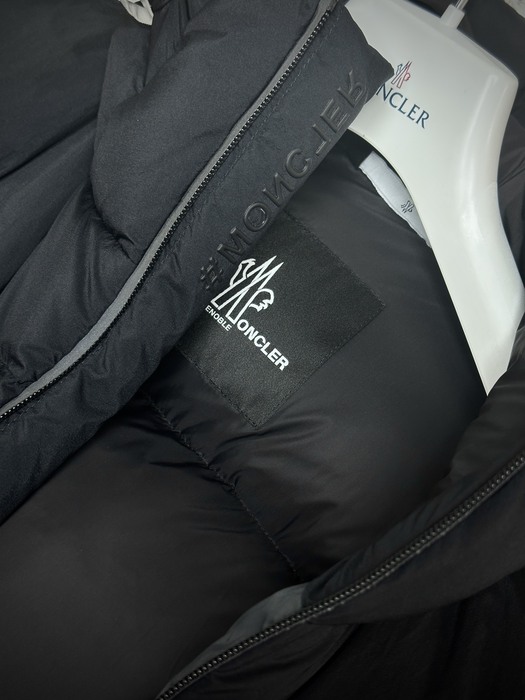 Clothing Moncler Black 020