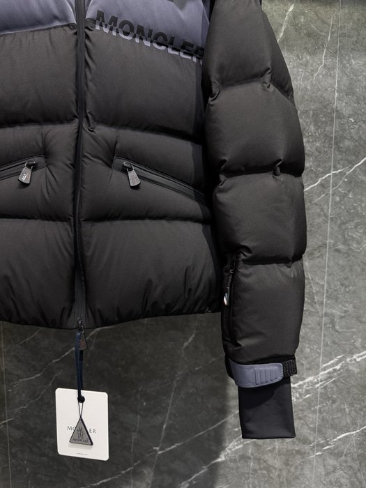 Clothing Moncler Black 022