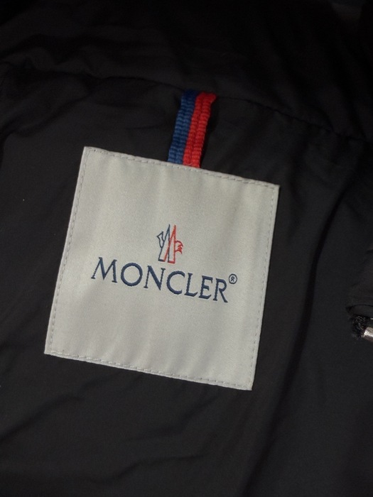 Clothing Moncler Black 023