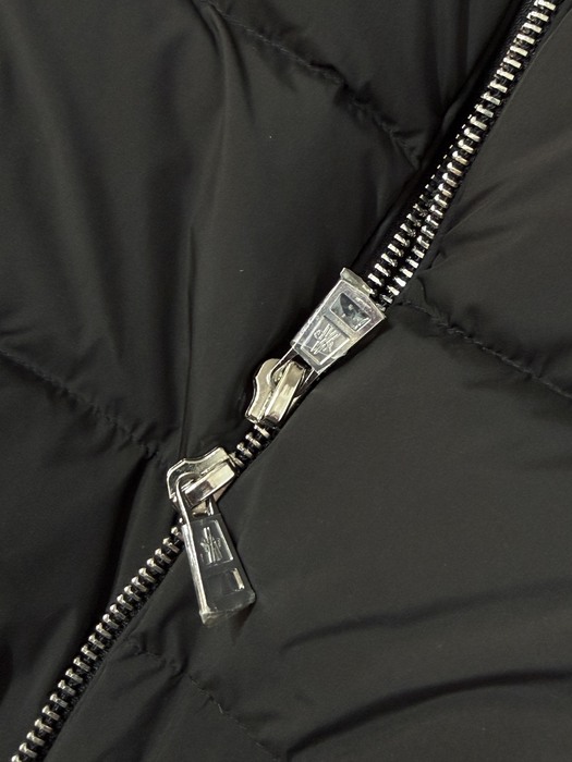 Clothing Moncler Black 023