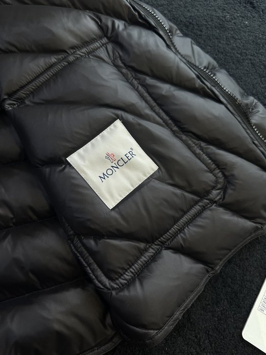 Clothing Moncler Black 032