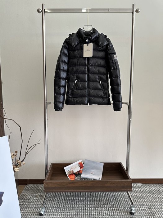 Clothing Moncler Body short down jacket Black