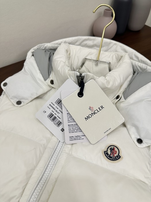 Clothing Moncler Bormes padded vest with hood White