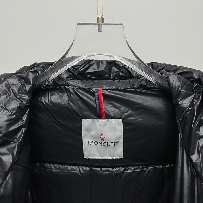 Clothing Moncler Seritte puffer jacket Black