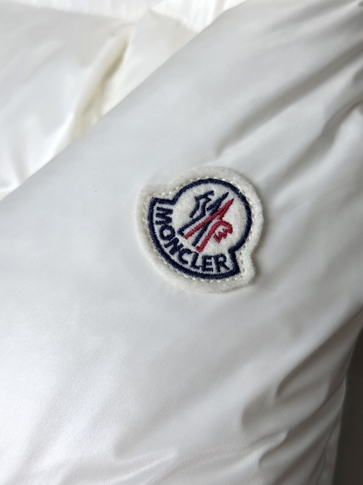 Clothing Moncler White 007