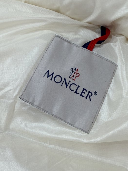 Clothing Moncler White 008