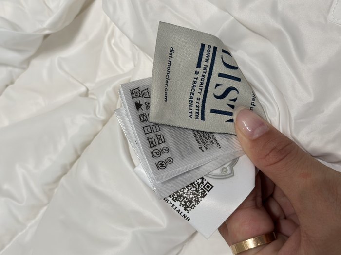 Clothing Moncler White 009