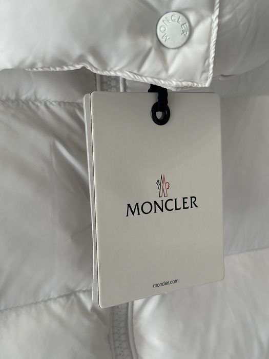 Clothing Moncler White 009