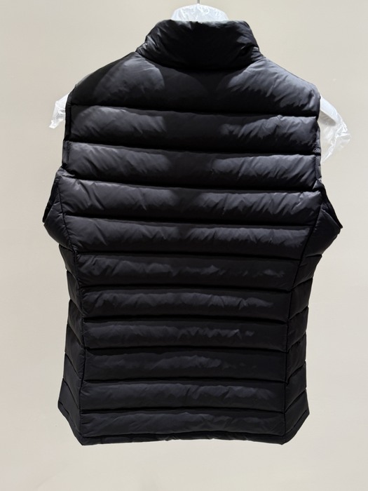 Clothing Moncler asymmetric hem down vest Black