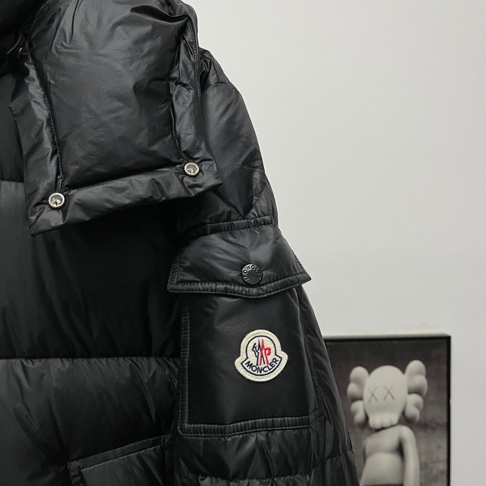 Clothing Moncler detachable hood down jacket Black