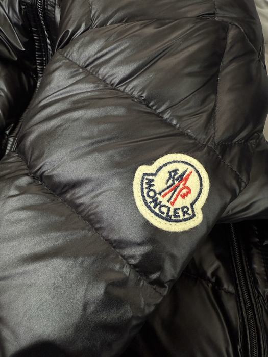 Clothing Moncler down jacket Black 002