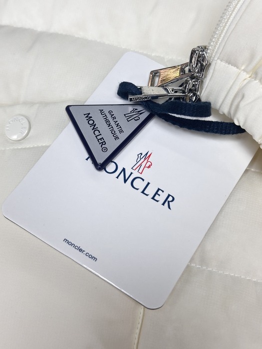 Clothing Moncler hooded puffer jacket White 001
