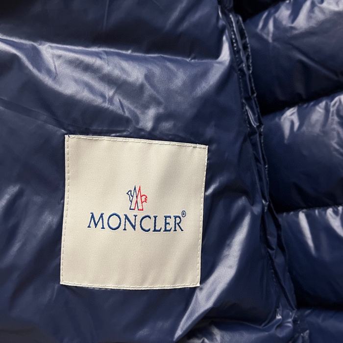 Clothing Moncler lightweight down jacket Navy