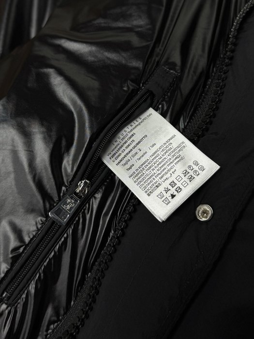 Clothing Moncler long down jacket Black 001