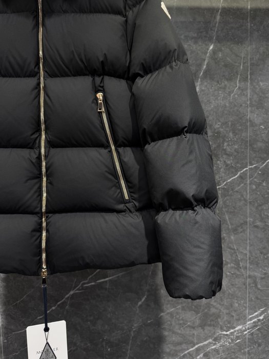 Clothing Moncler puffer jacket with fur collar Beige