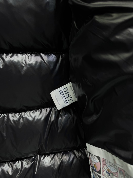 Clothing Moncler puffer jacket with fur collar Black 001