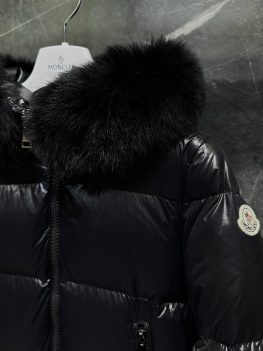 Clothing Moncler puffer jacket with fur collar Black 001