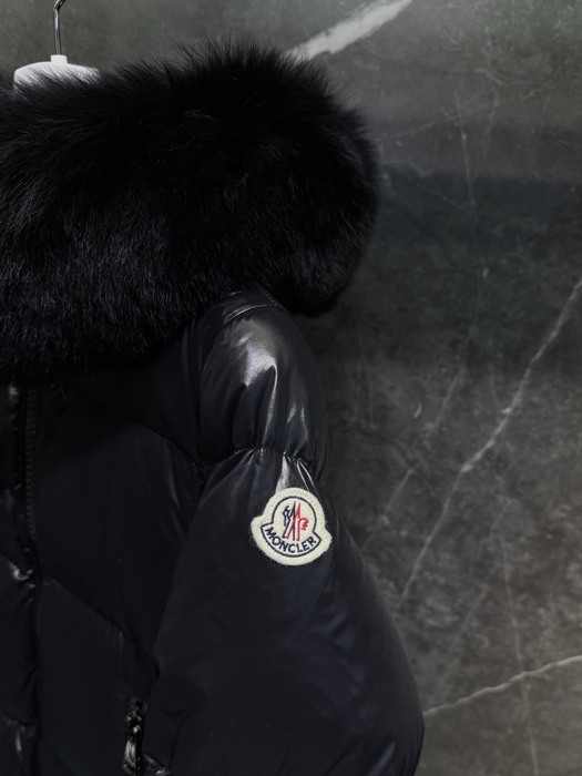 Clothing Moncler puffer jacket with fur collar Black 001