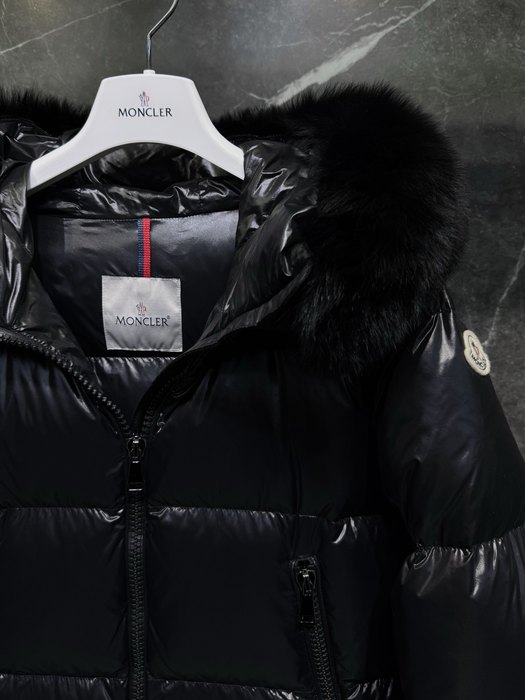 Clothing Moncler puffer jacket with fur collar Black 001