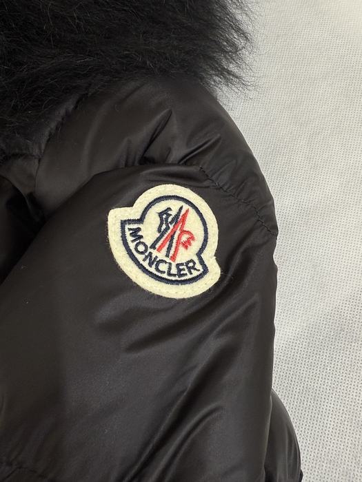 Clothing Moncler puffer jacket with fur collar Black 002