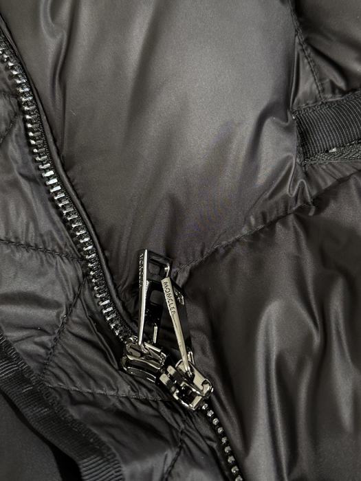 Clothing Moncler puffer jacket with fur collar Black 002