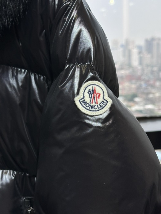 Clothing Moncler puffer jacket with fur collar Black 003