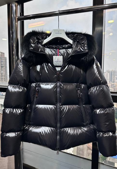 Clothing Moncler puffer jacket with fur collar Black 003