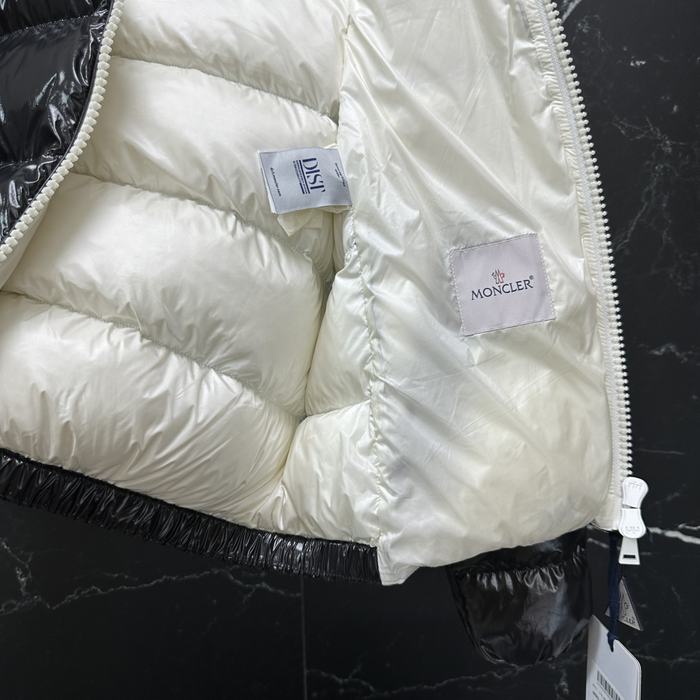 Clothing Moncler puffer jacket with hood Black 001