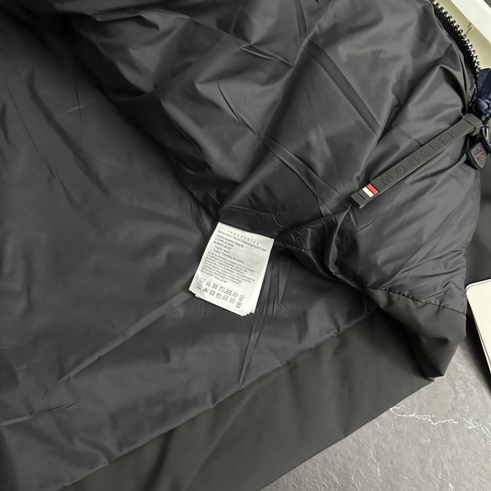 Clothing Moncler puffer jacket with hood Black 002