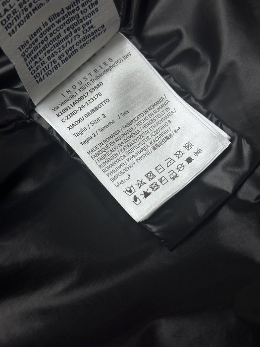 Clothing Moncler puffer jacket with hood Black 004