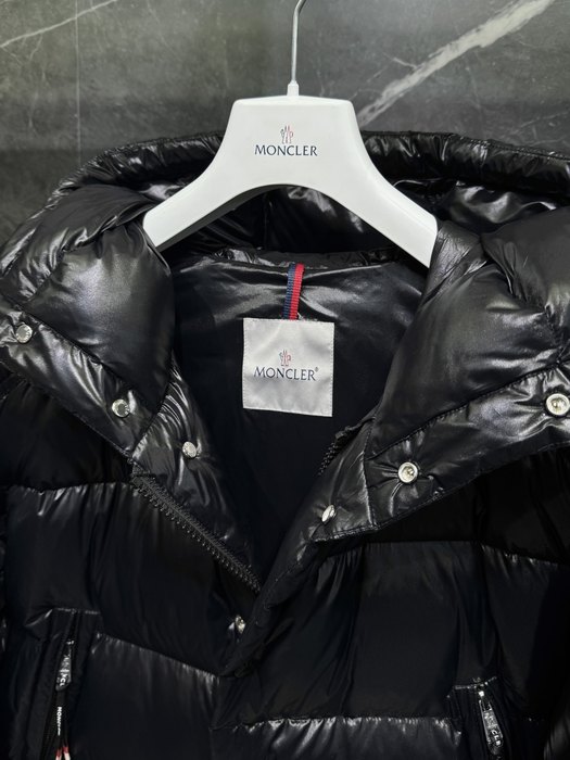Clothing Moncler puffer jacket with hood Black 005