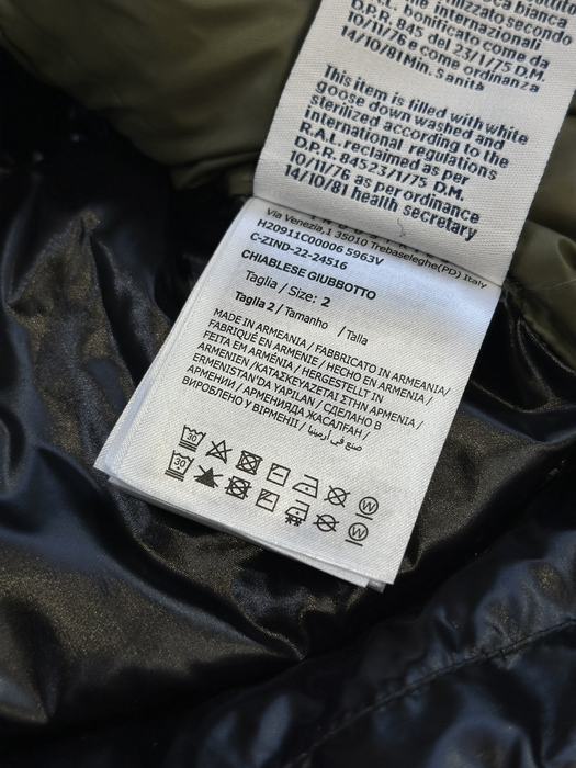 Clothing Moncler puffer jacket with hood Black 007