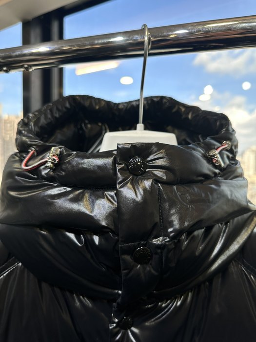 Clothing Moncler puffer jacket with hood Black 007