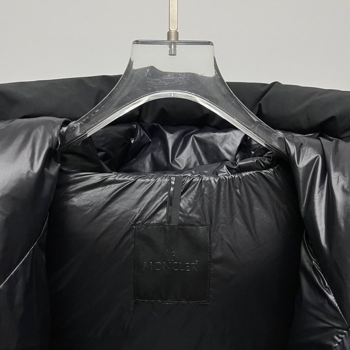 Clothing Moncler puffer jacket Black 003