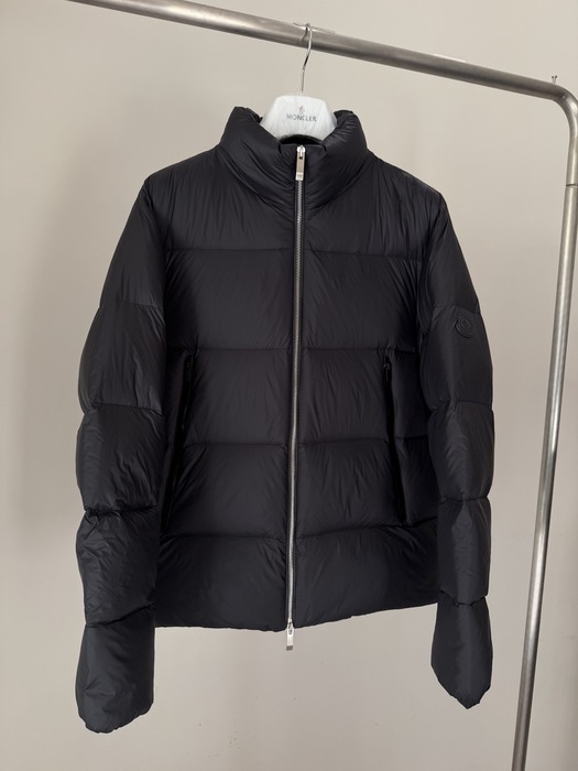 Clothing Moncler puffer jacket Black 006