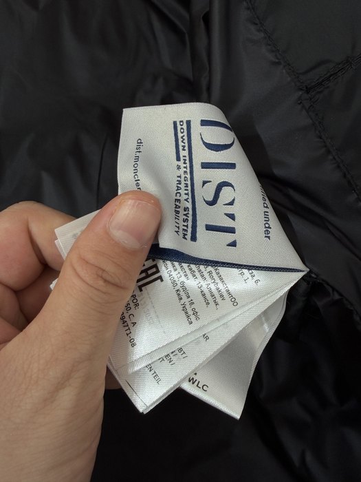 Clothing Moncler puffer jacket Black 010