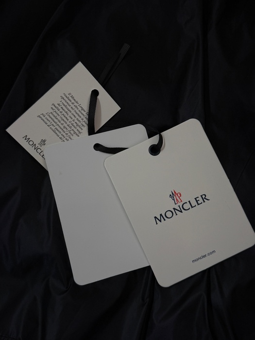 Clothing Moncler puffer jacket Black 010